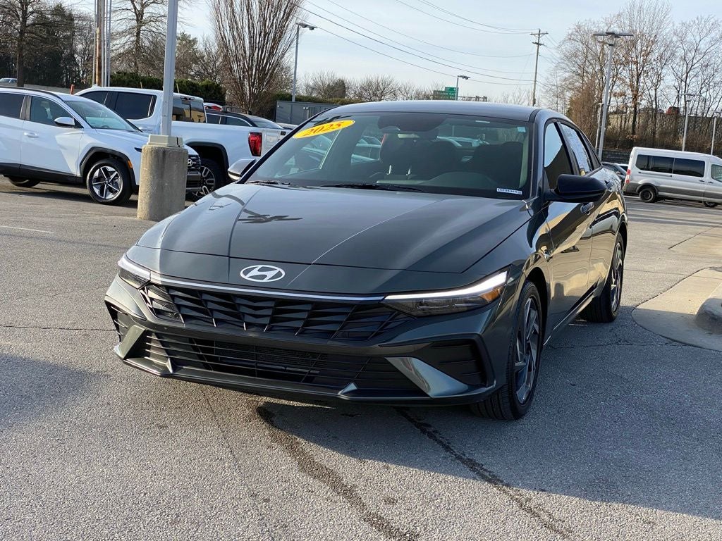 2025 Hyundai ELANTRA SEL Sport