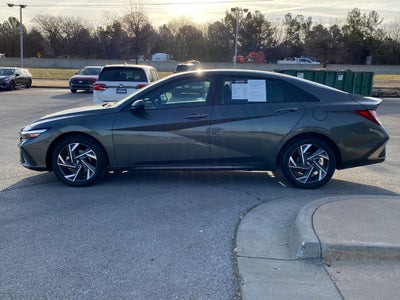 2025 Hyundai ELANTRA SEL Sport