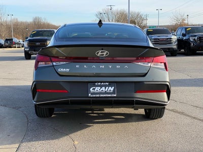 2025 Hyundai ELANTRA SEL Sport
