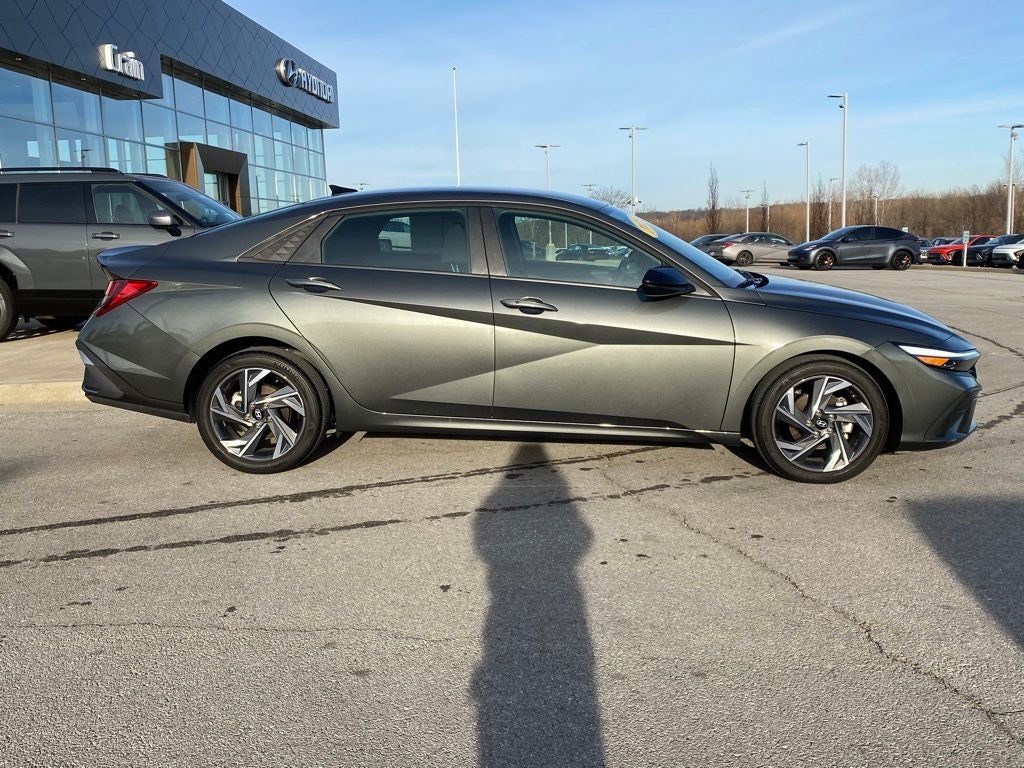 2025 Hyundai ELANTRA SEL Sport