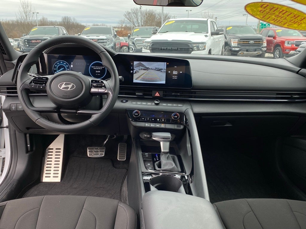 2025 Hyundai ELANTRA HYBRID SEL Sport