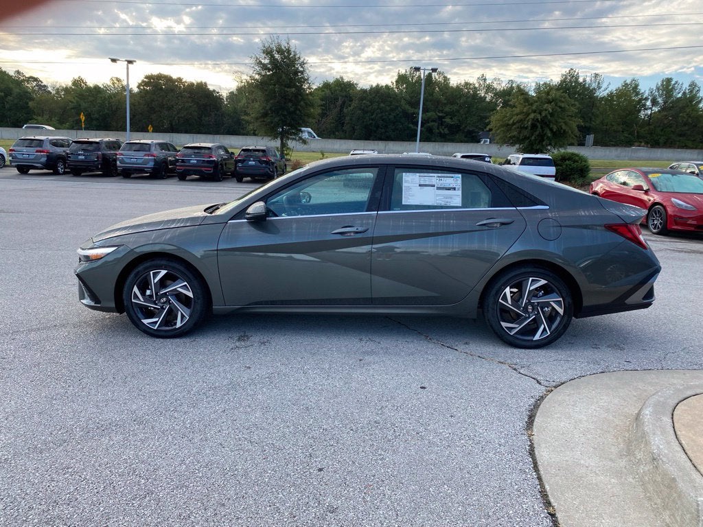 2026 Hyundai ELANTRA Limited