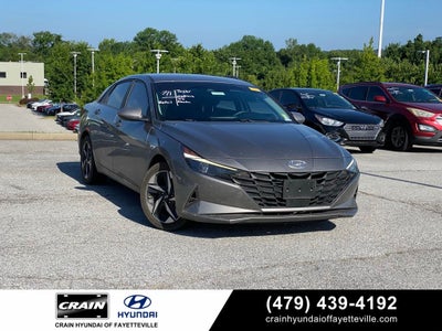 2023 Hyundai ELANTRA SEL