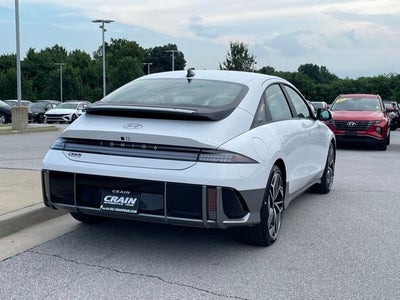 2025 Hyundai IONIQ 6 SEL