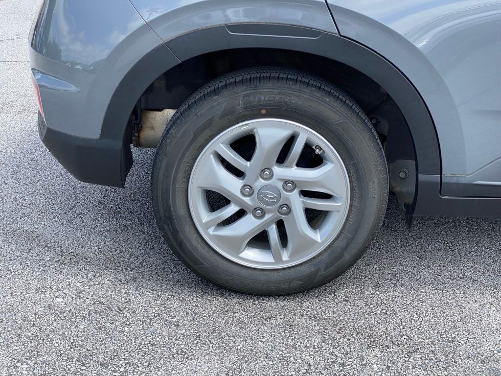 2022 Hyundai VENUE SE
