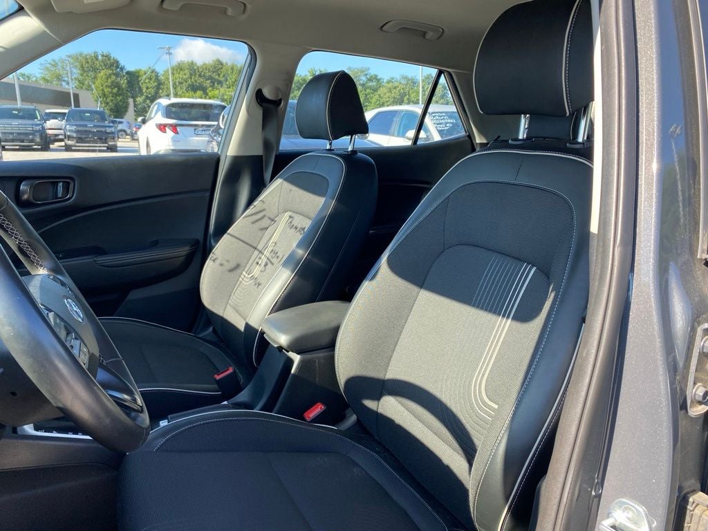 2023 Hyundai VENUE Limited