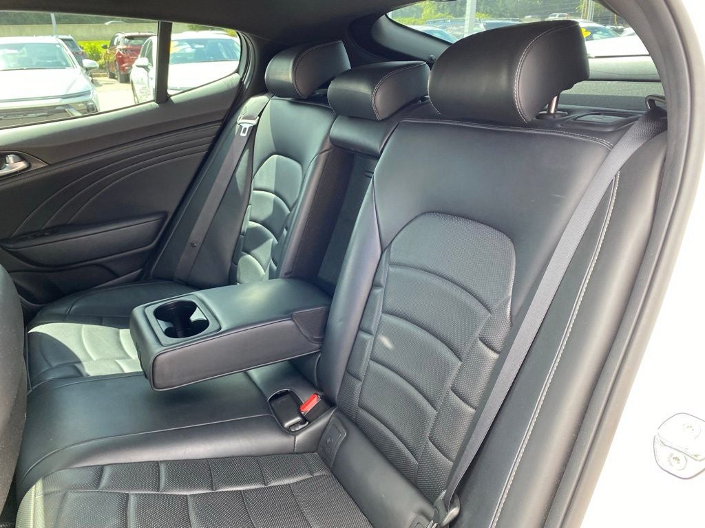 2022 Kia Stinger GT2 - Photo 26