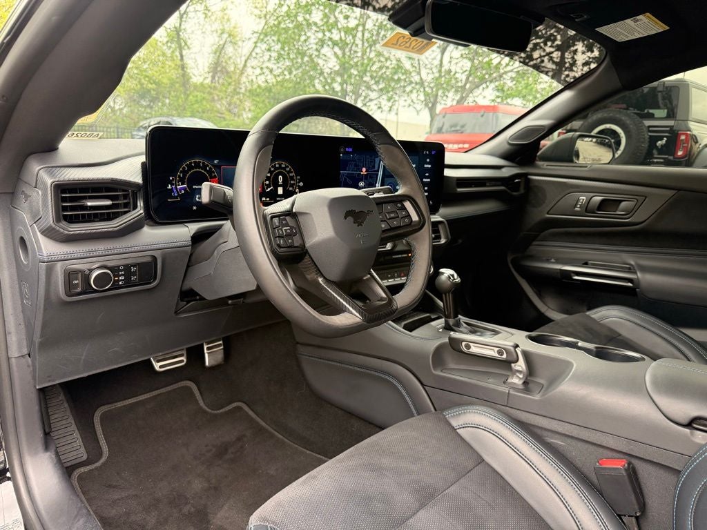 2024 Ford Mustang Dark Horse LOW MILES