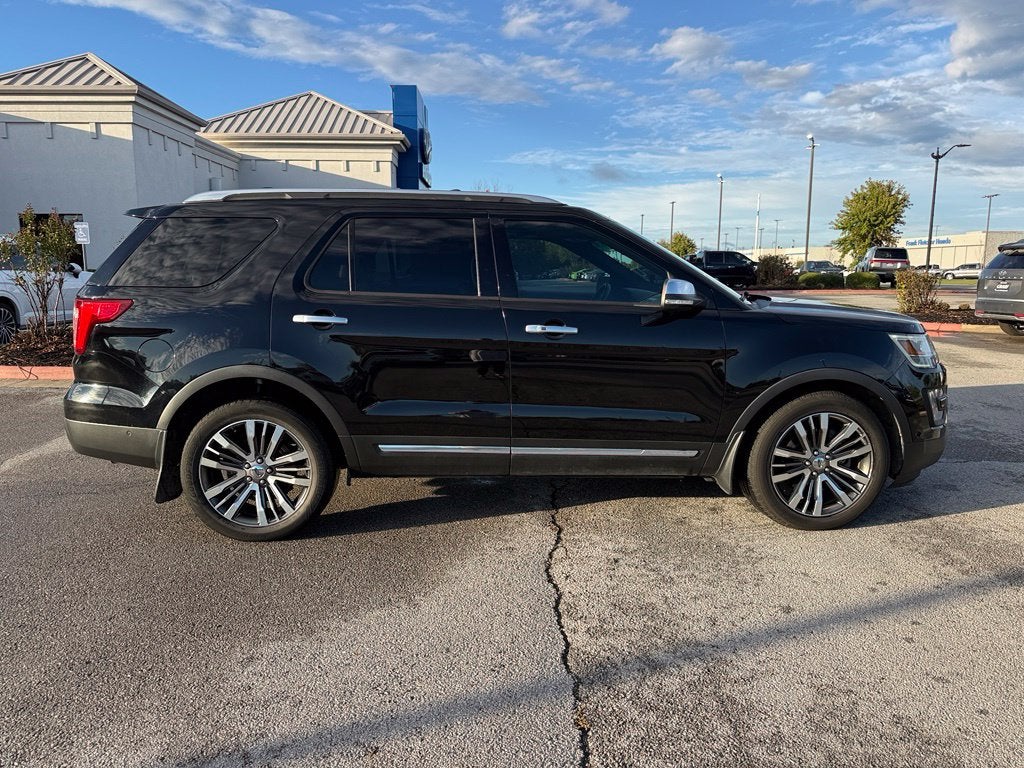 2017 Ford Explorer Platinum - 4WD
