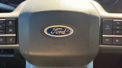 2024 Ford F-250SD Lariat Black Widow Package