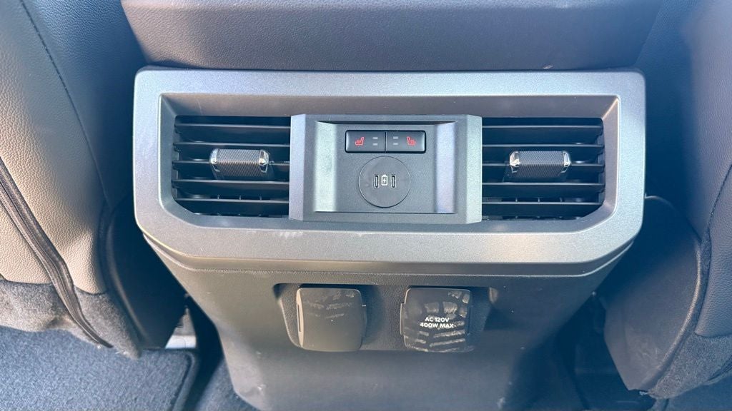 2024 Ford F-250SD Lariat Black Widow Package