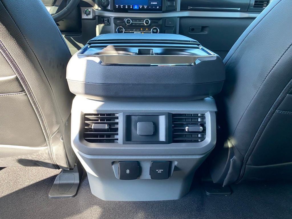 2023 Ford F-150 Lightning XLT