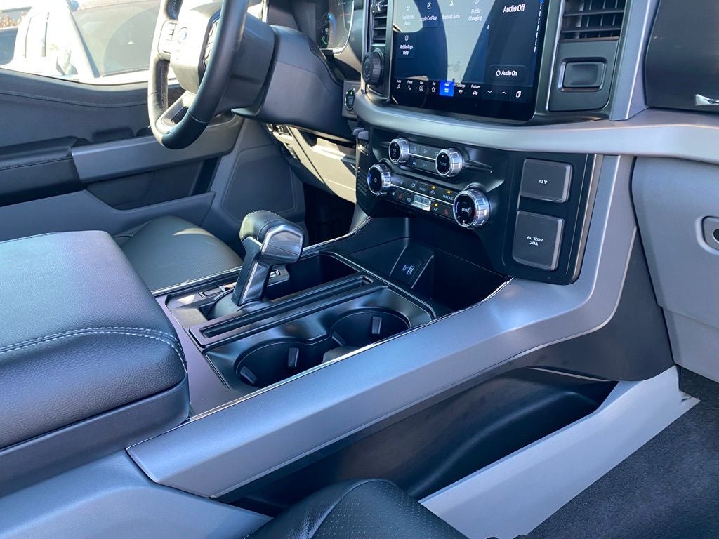 2023 Ford F-150 Lightning XLT