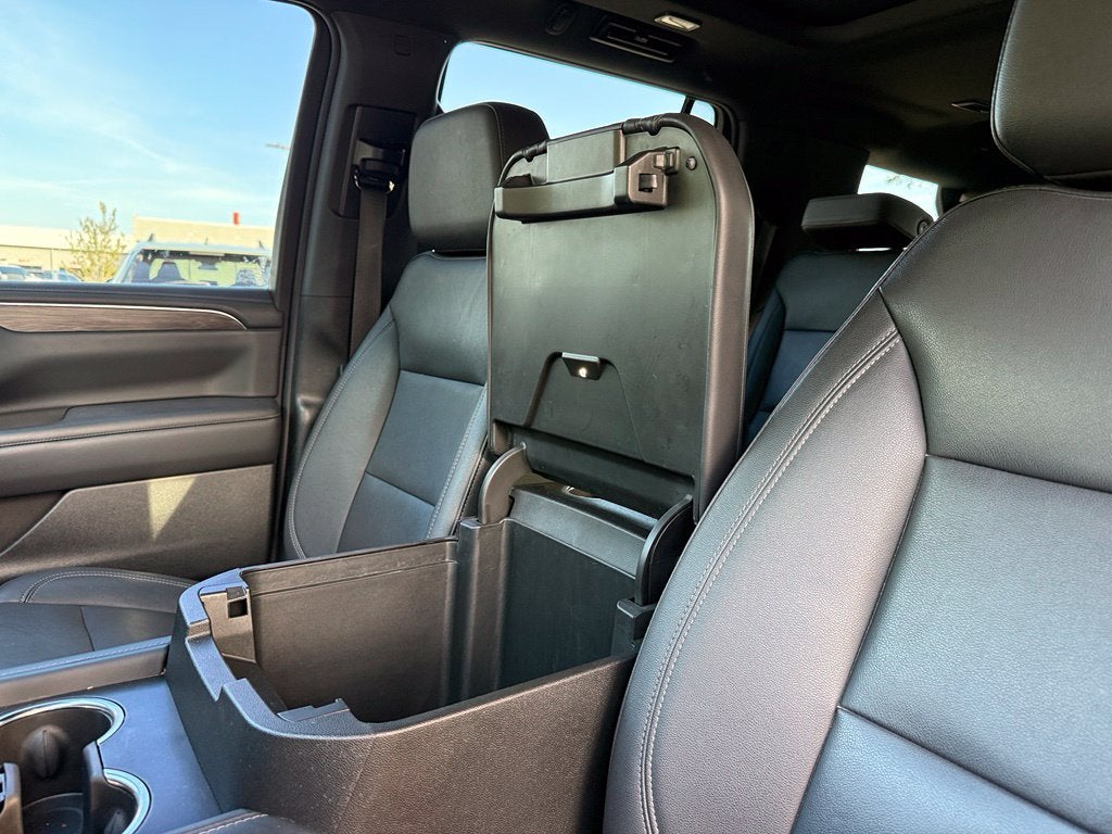 2022 Chevrolet Tahoe Z71 - 4WD / PANORAMIC SUNROOF / CLEAN CARFAX