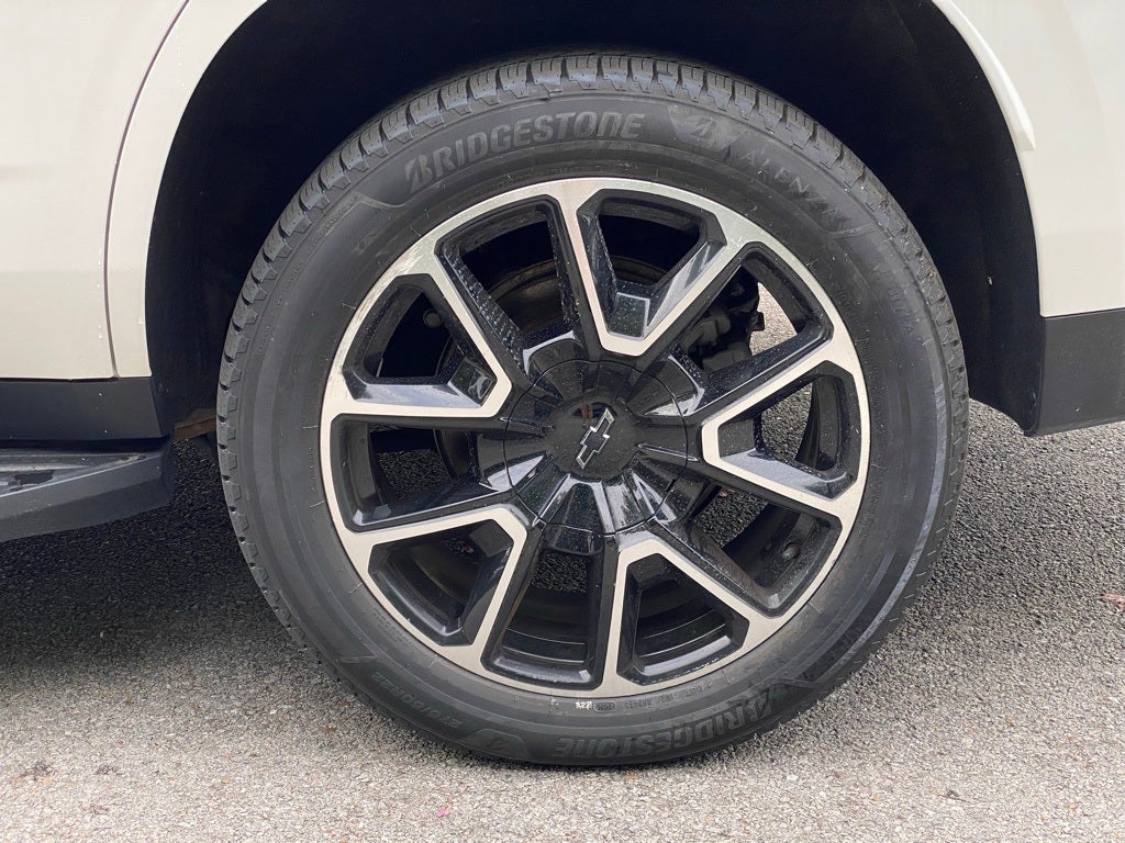 2022 Chevrolet Tahoe RST 4x4 / PANO ROOF / 1-OWNER CARFAX