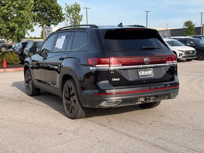 2024 Volkswagen Atlas 2.0T SE w/Technology