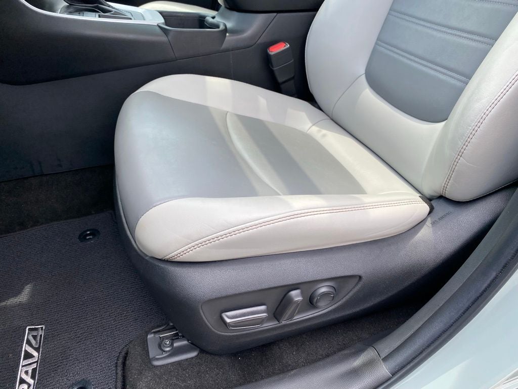 2023 Toyota RAV4 XLE Premium CLEAN CARFAX