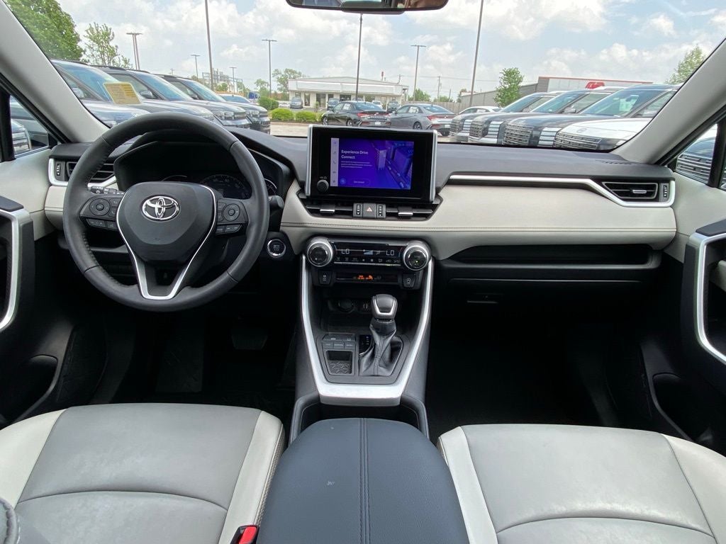 2023 Toyota RAV4 XLE Premium CLEAN CARFAX