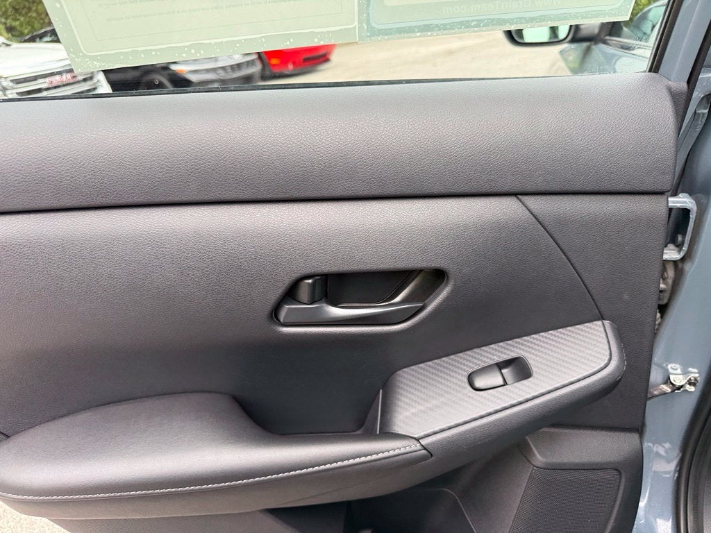 2025 Nissan Sentra SV - CLEAN CARFAX / ONE OWNER