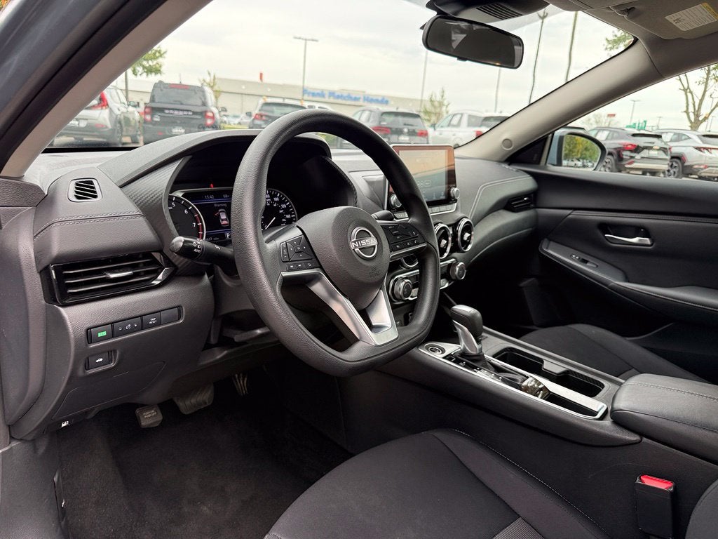 2025 Nissan Sentra SV - CLEAN CARFAX / ONE OWNER