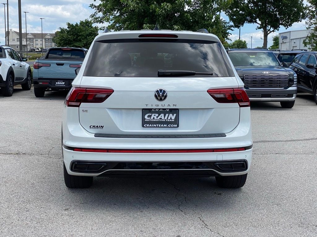 2024 Volkswagen Tiguan 2.0T SE R-Line Black