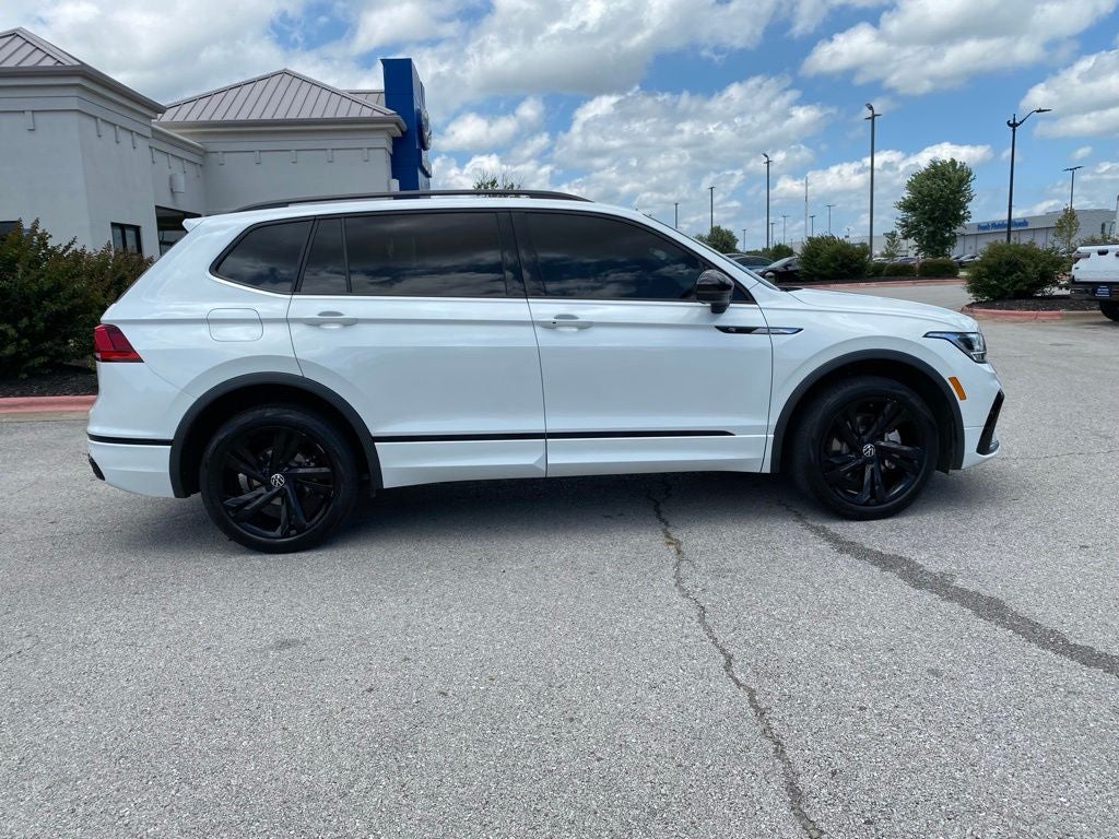 2024 Volkswagen Tiguan 2.0T SE R-Line Black