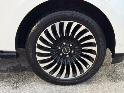 2019 Lincoln Navigator L Black Label - $103,555 MSRP / 4WD / PANORAMIC SUNROOF
