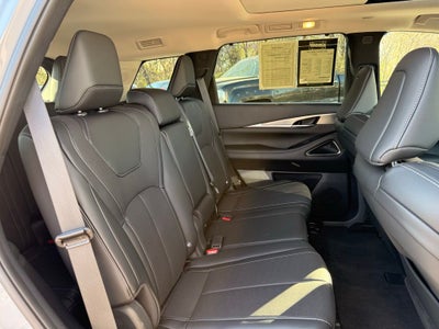 2026 INFINITI QX60 LUXE