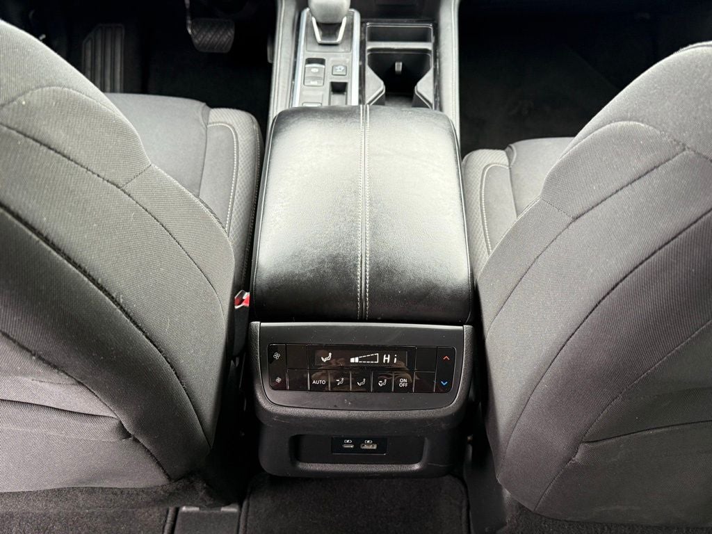 2022 Nissan Pathfinder SV 3 ROW SUV