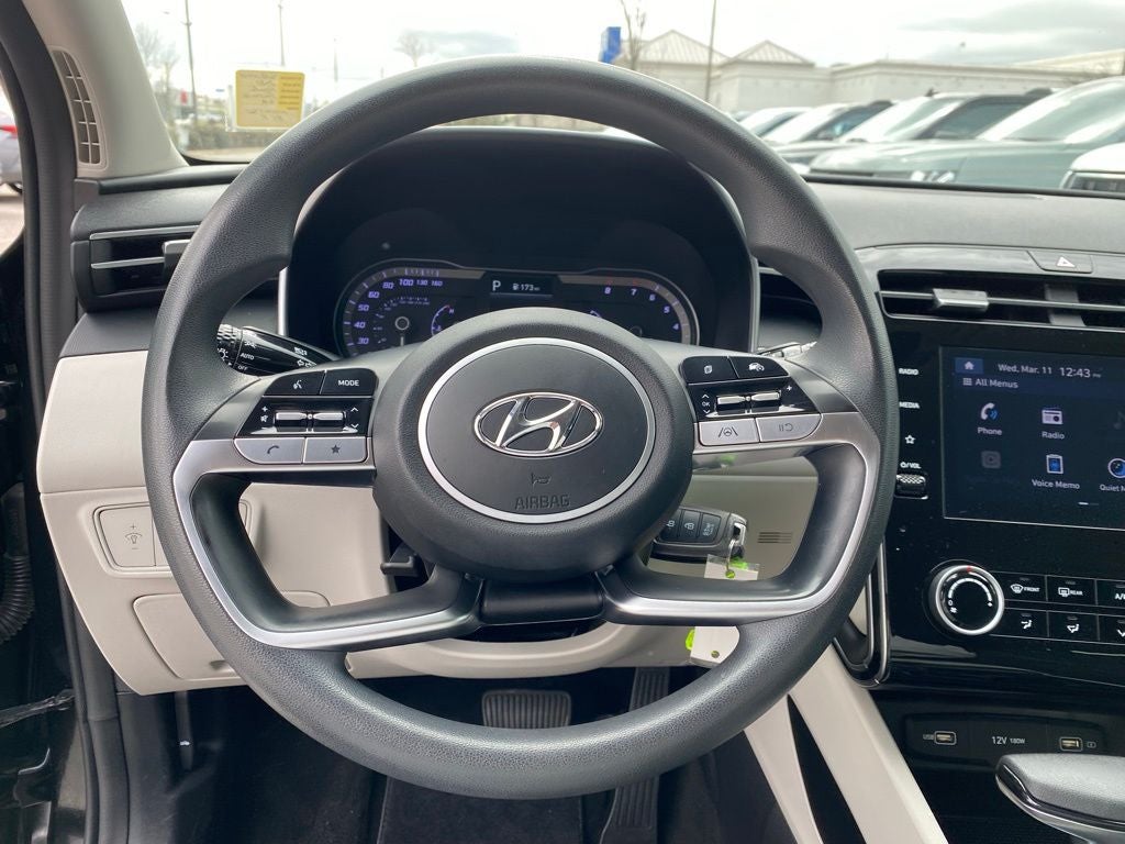 2022 Hyundai TUCSON SE