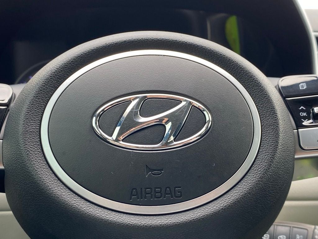 2022 Hyundai TUCSON SE