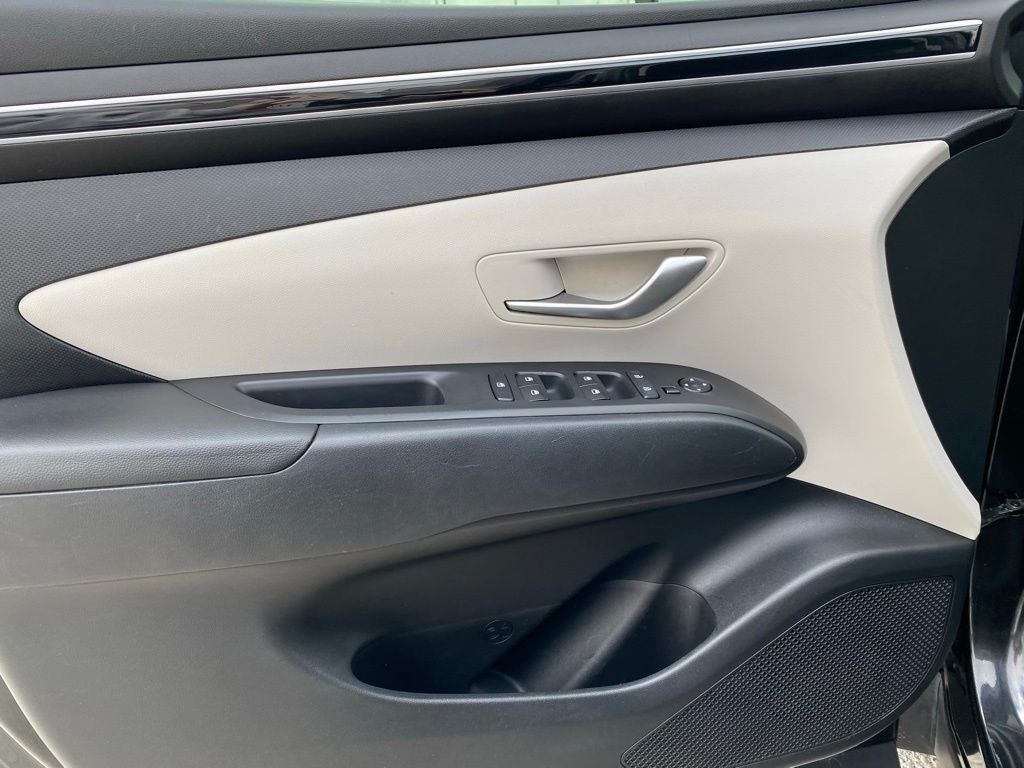 2022 Hyundai TUCSON SE