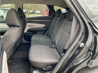 2022 Hyundai TUCSON SE