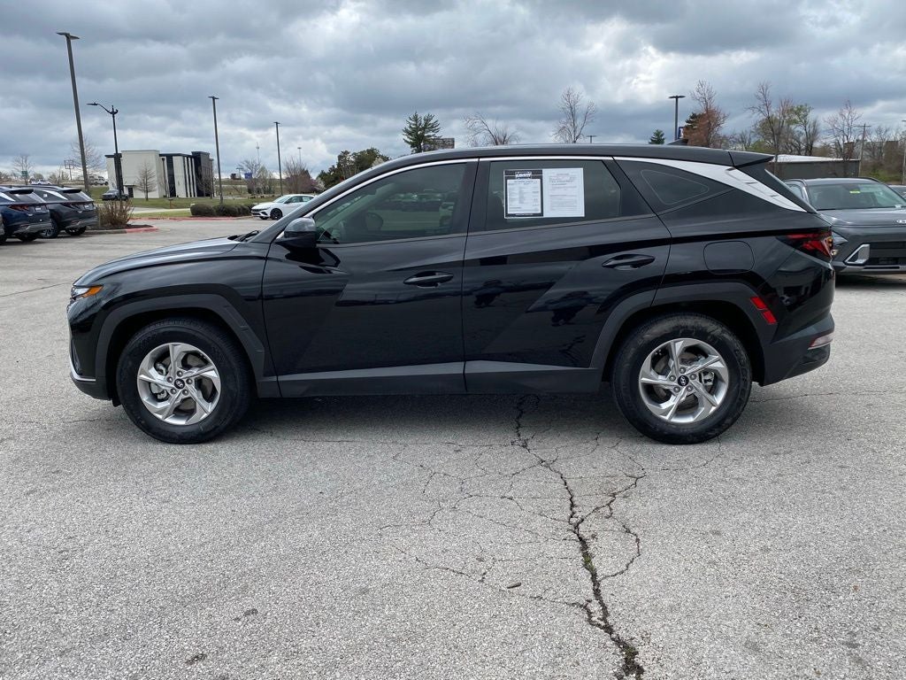 2022 Hyundai TUCSON SE