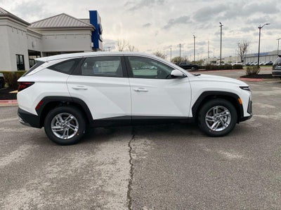 2026 Hyundai TUCSON SE FWD