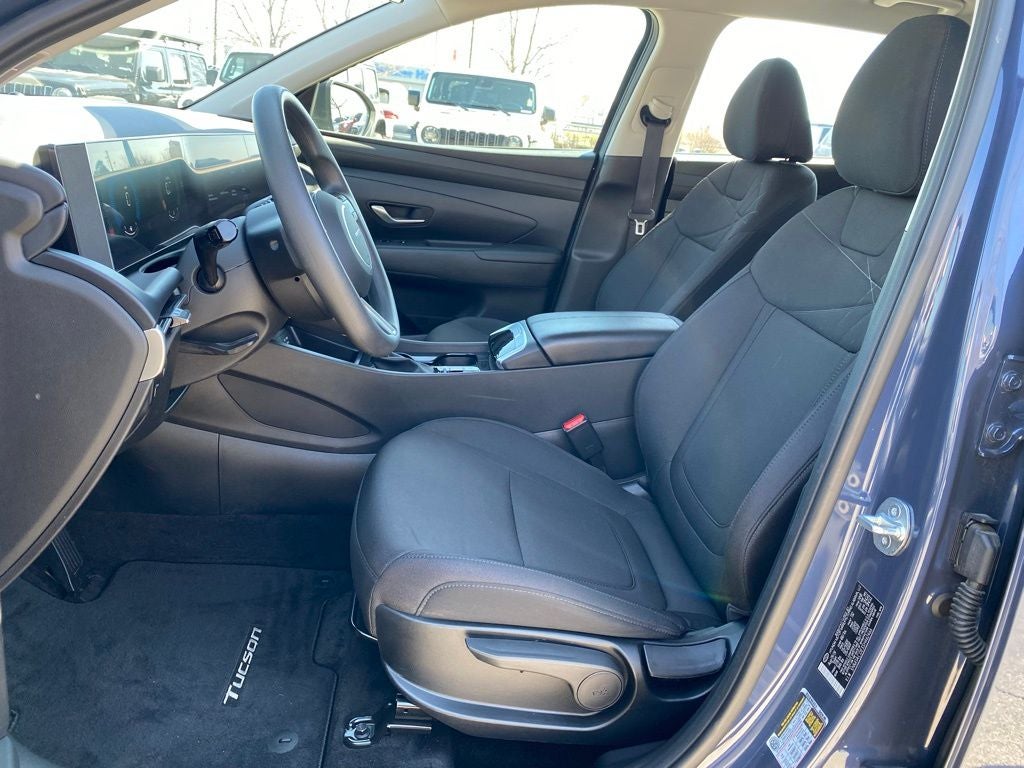 2025 Hyundai TUCSON SE