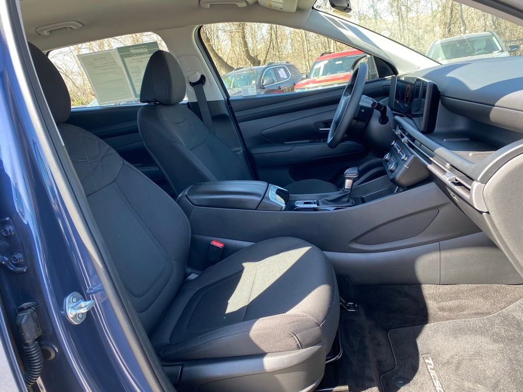 2025 Hyundai TUCSON SE