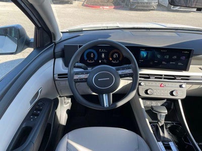 2025 Hyundai TUCSON SE AWD