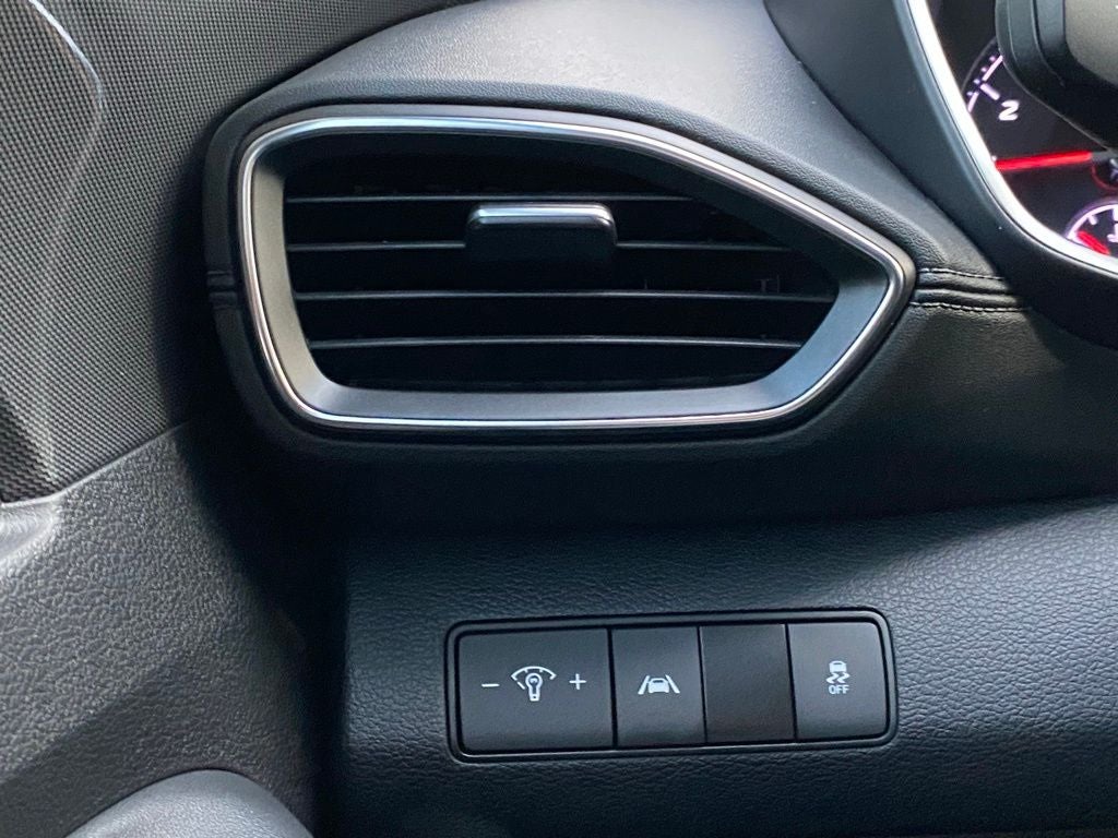 2022 Hyundai SANTA FE SE