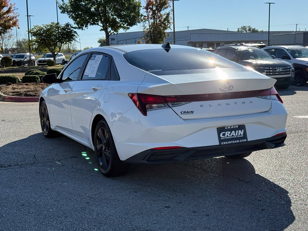 2021 Hyundai ELANTRA SEL
