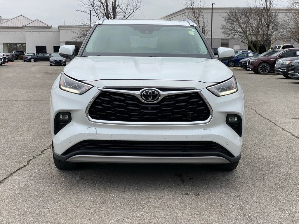 2022 Toyota Highlander Platinum