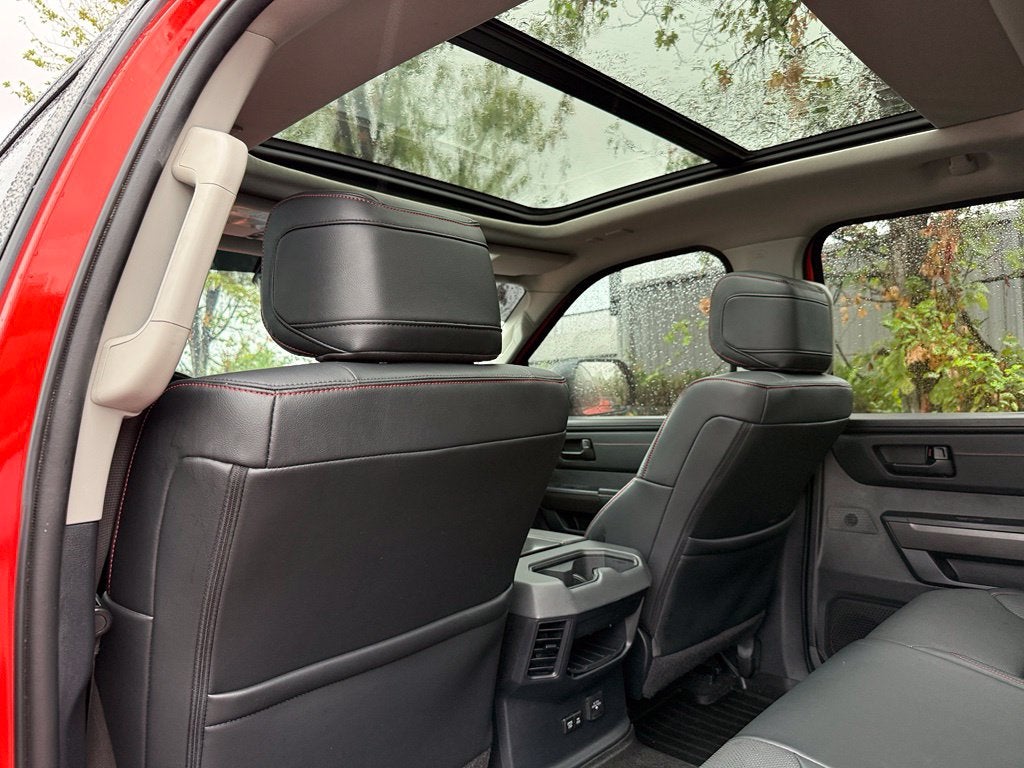 2023 Toyota Tundra Hybrid TRD Pro - 4WD / PANORAMIC SUNROOF / CLEAN CARFAX