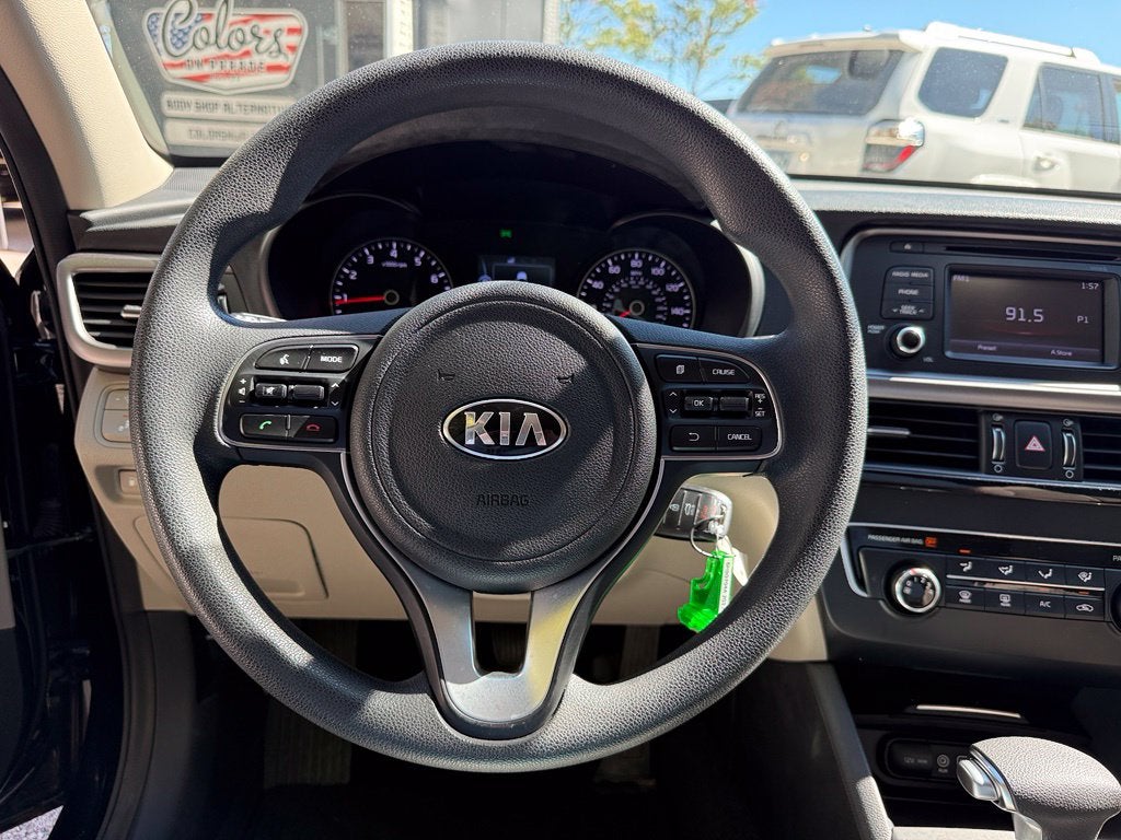 2017 Kia Optima LX - CLEAN CARFAX / ONE OWNER