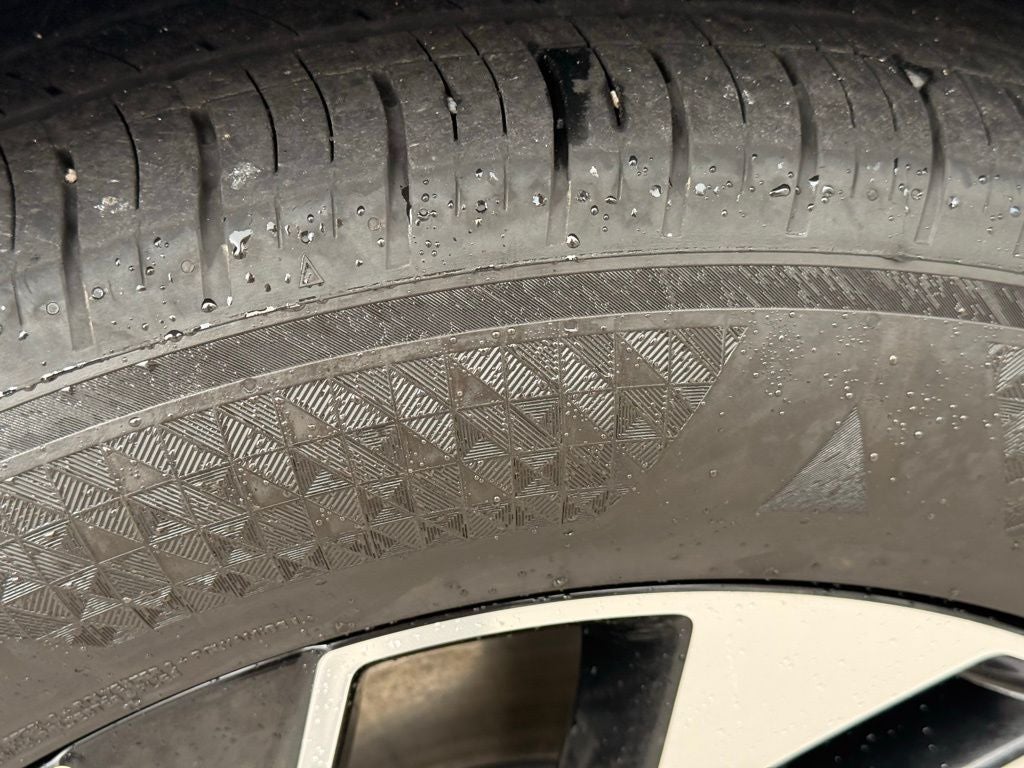 2025 Kia Sportage EX LOW MILEAGE