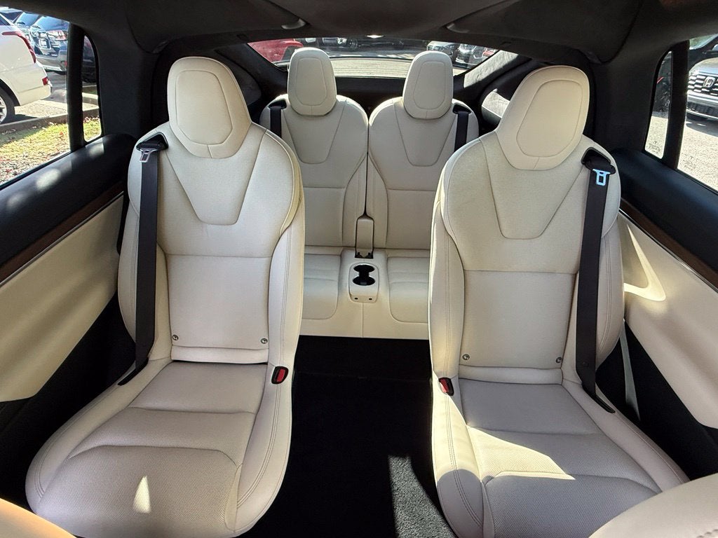 2022 Tesla Model X Base - AWD / 3RD ROW / CLEAN CARFAX