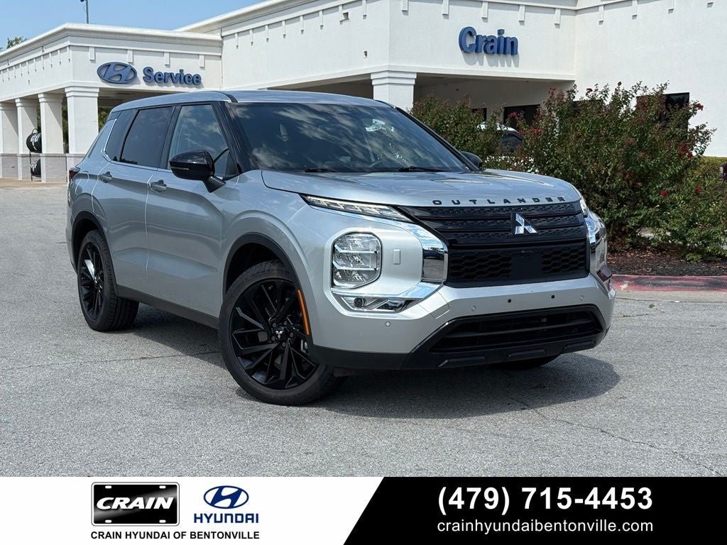 2022 Mitsubishi Outlander Black Edition