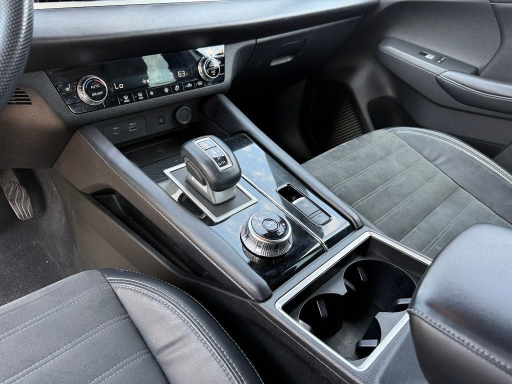 2022 Mitsubishi Outlander Black Edition