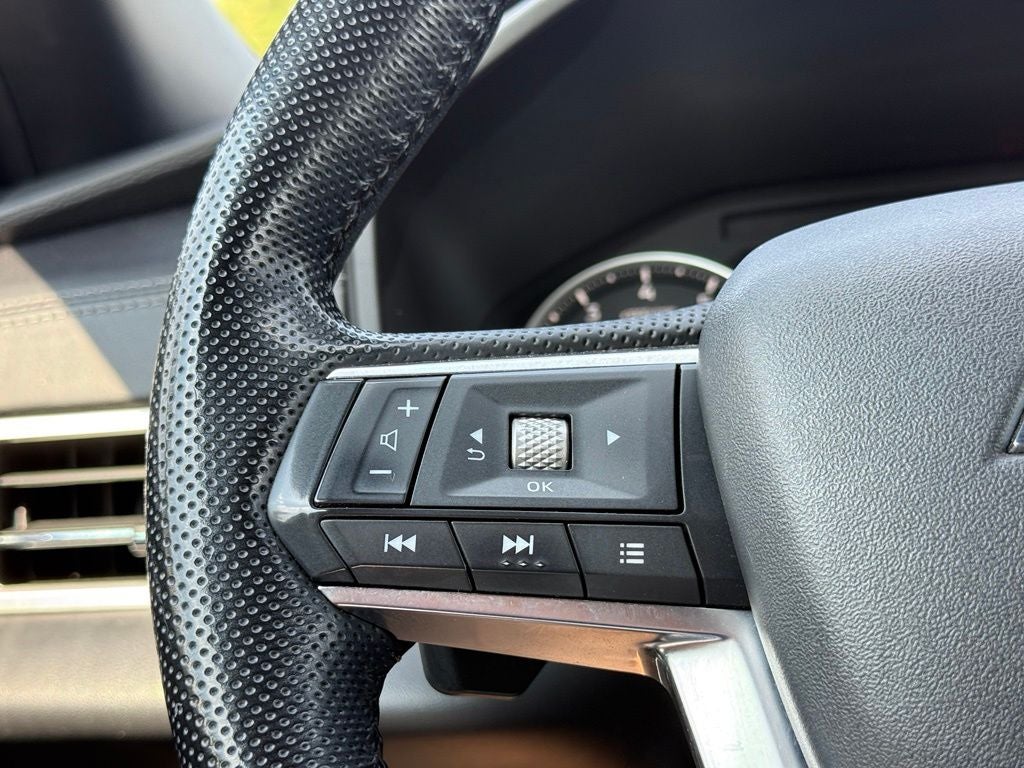 2022 Mitsubishi Outlander Black Edition