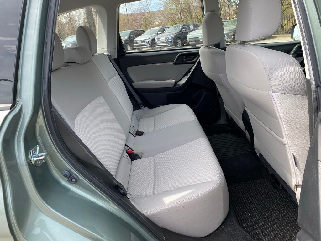 2015 Subaru Forester 2.5i