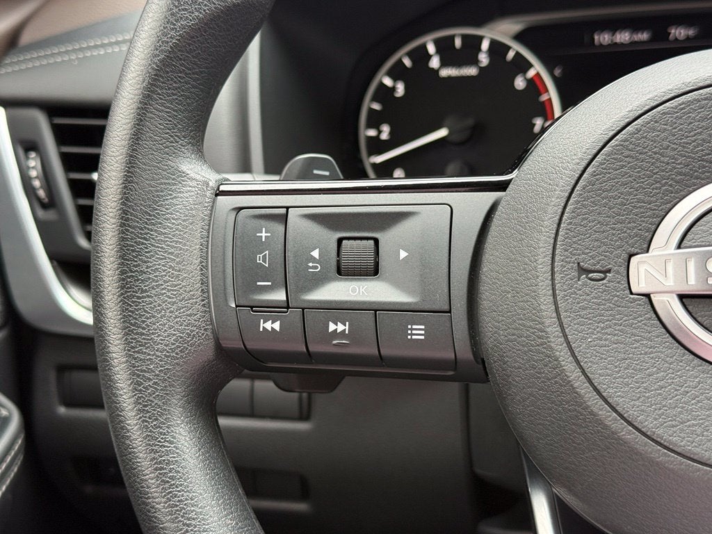 2023 Nissan Rogue SV - AWD / CLEAN CARFAX